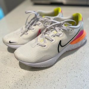 Nike Renew Run